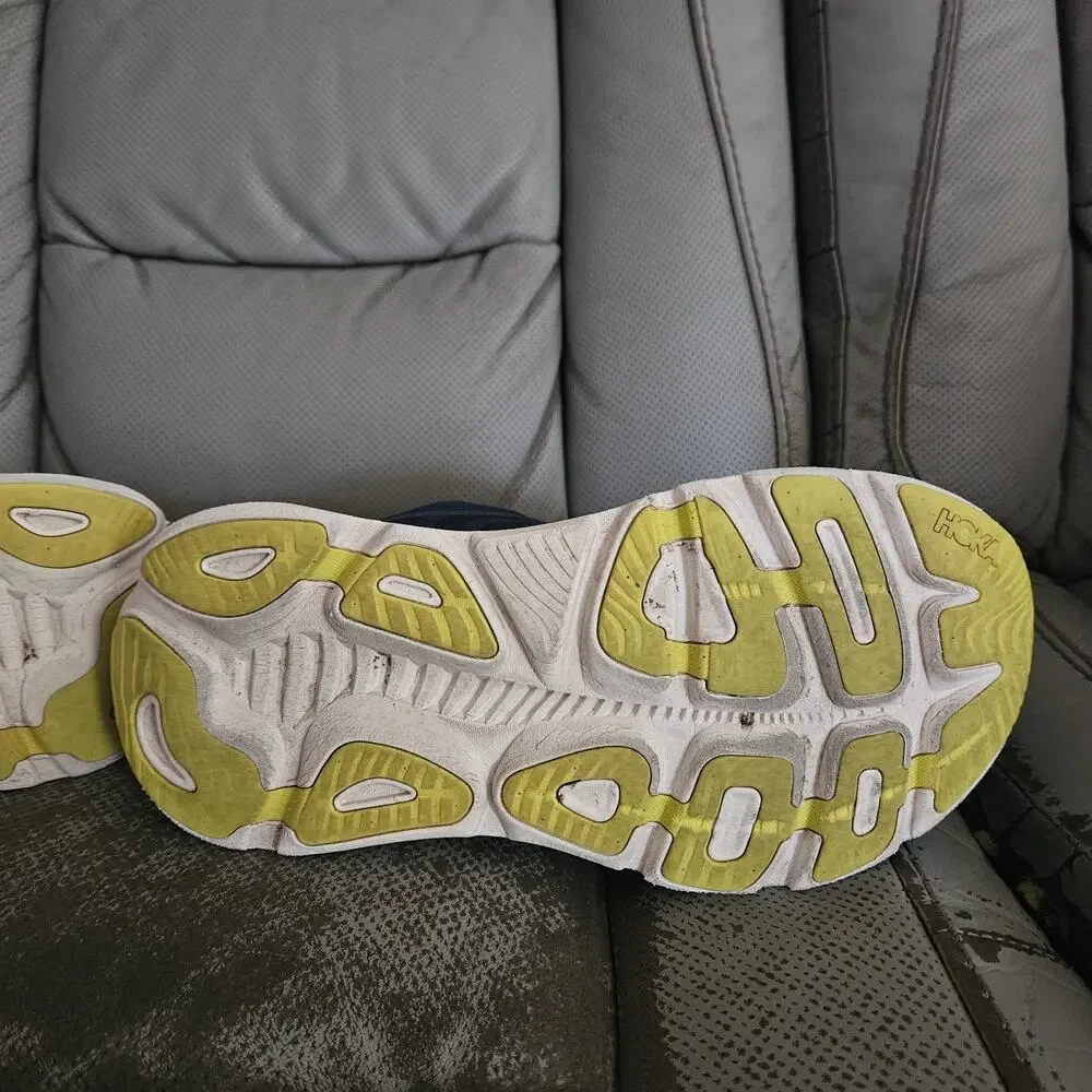 Hoka One One size 11